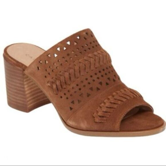 Caslon | maggie slide - Picture 1 of 5